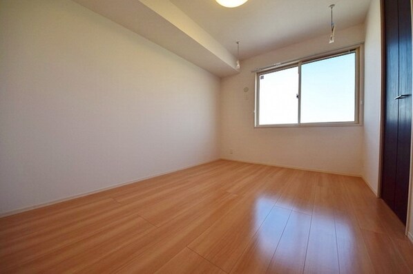 ロイジェントパークスレイクタウンIII E棟の物件内観写真